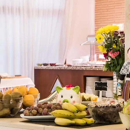 호텔 Baviera 칼라 라트자다