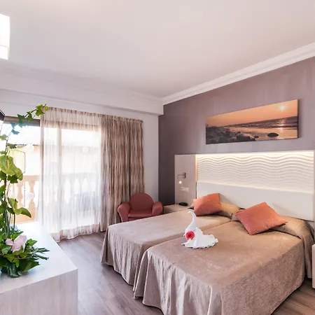 فندق Baviera كالا راتخاذا